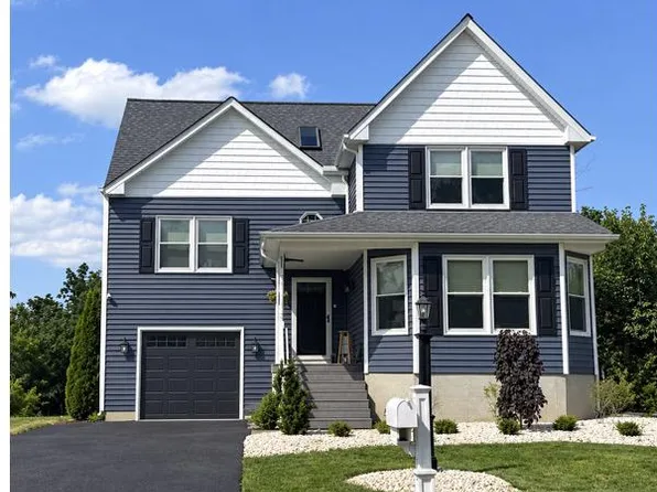 919 Morgan Ln, Perkasie, PA 18944