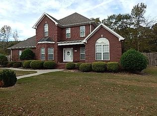 1711 Woodside Dr, Muscle Shoals, AL 35661