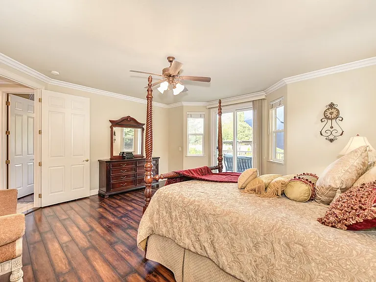 1676 Stronsay Ct — Photo 44