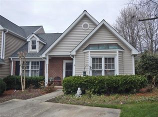 6 Valley Stream Ct, Greensboro, NC 27407