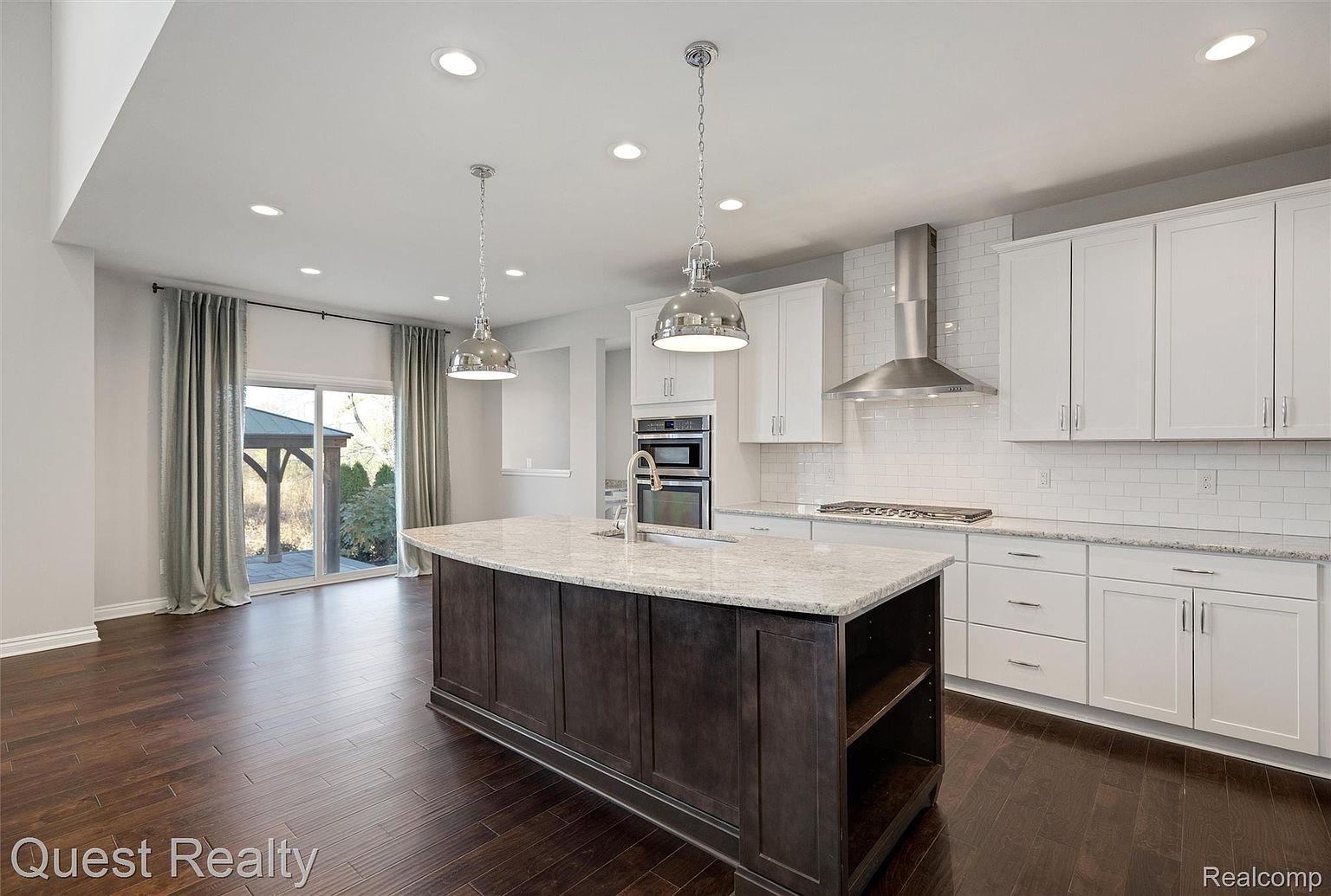 22461 Arcadia Blfs, photo 15
