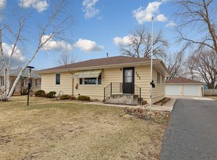 107 21st Ave NW, Faribault, MN 55021