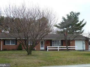17823 Garden View Rd, Hagerstown, MD 21740