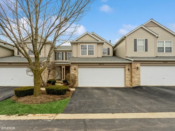 3213 Foxridge Ct, Woodridge, IL 60517