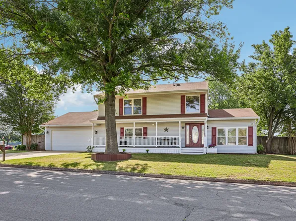 2 Beecher Pl, Sterling, VA 20164