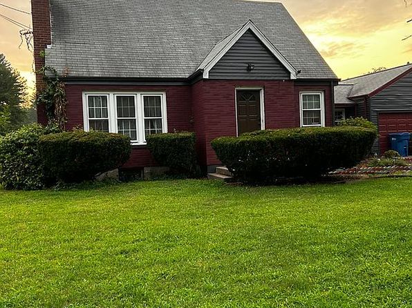 41 Chestnut Dr
