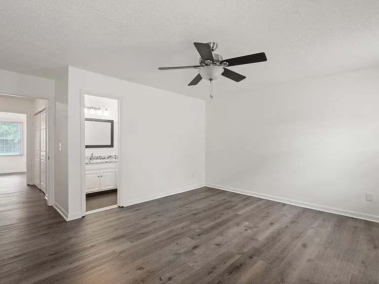 5018 Marigold Way — Photo 22