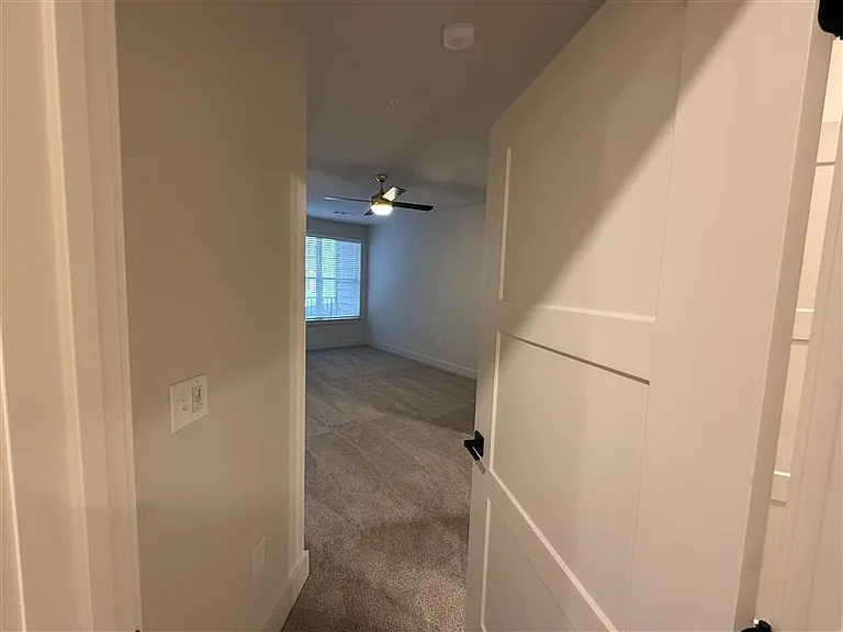 District on the Etowah Apartments — Photo 611