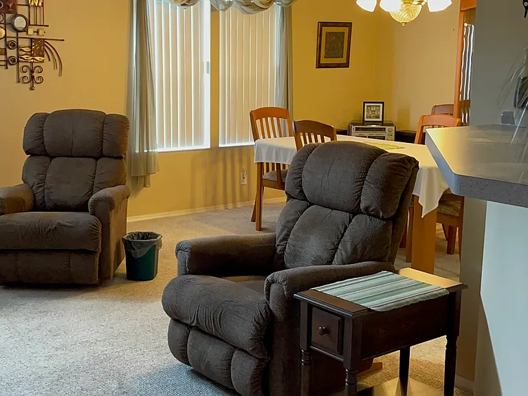 11040 Mesquite Dr — Photo 2