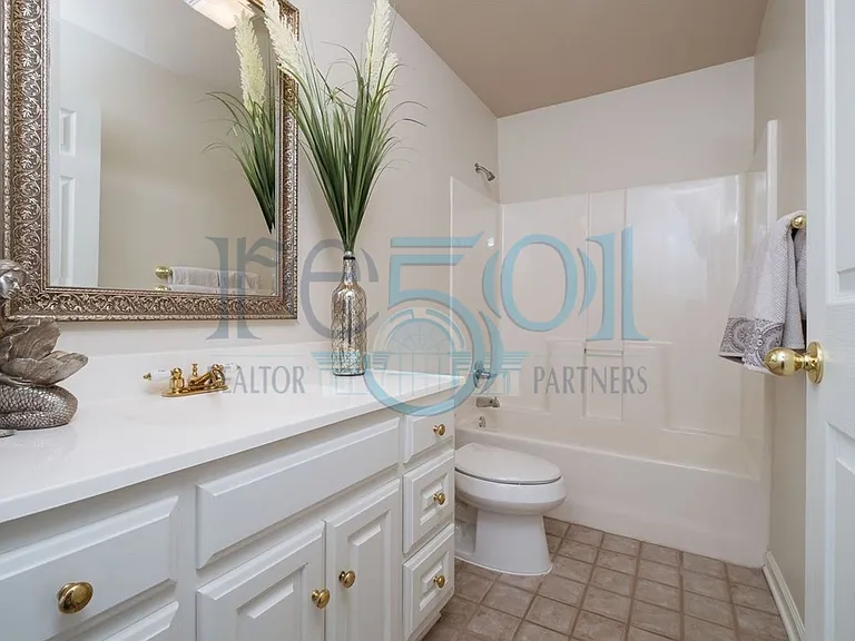7104 Ohio St #1 — Photo 28