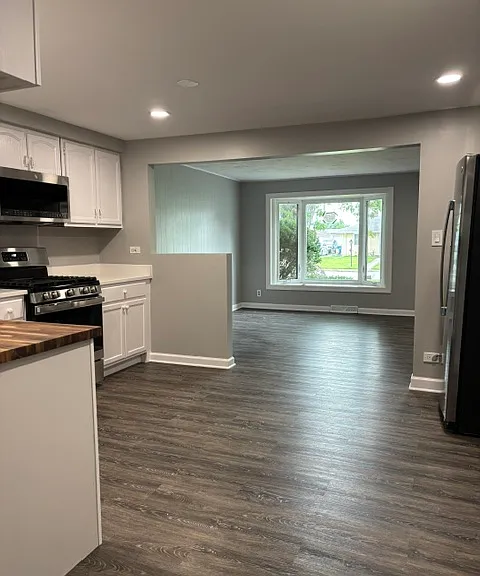4710 W 88th Pl — Photo 11