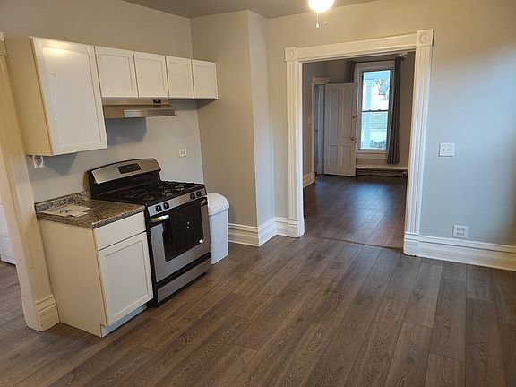 3rd image of 317 N Grove St