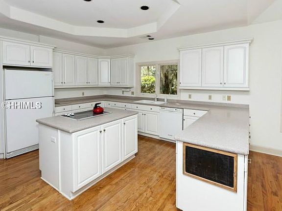 4th image of 72 Wedgefield Dr