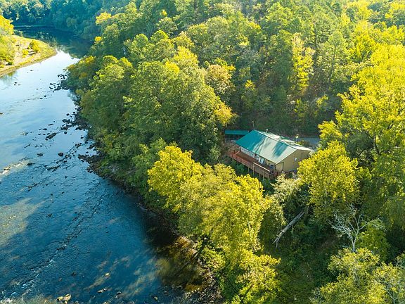 8th image of 296 Riverpark Dr