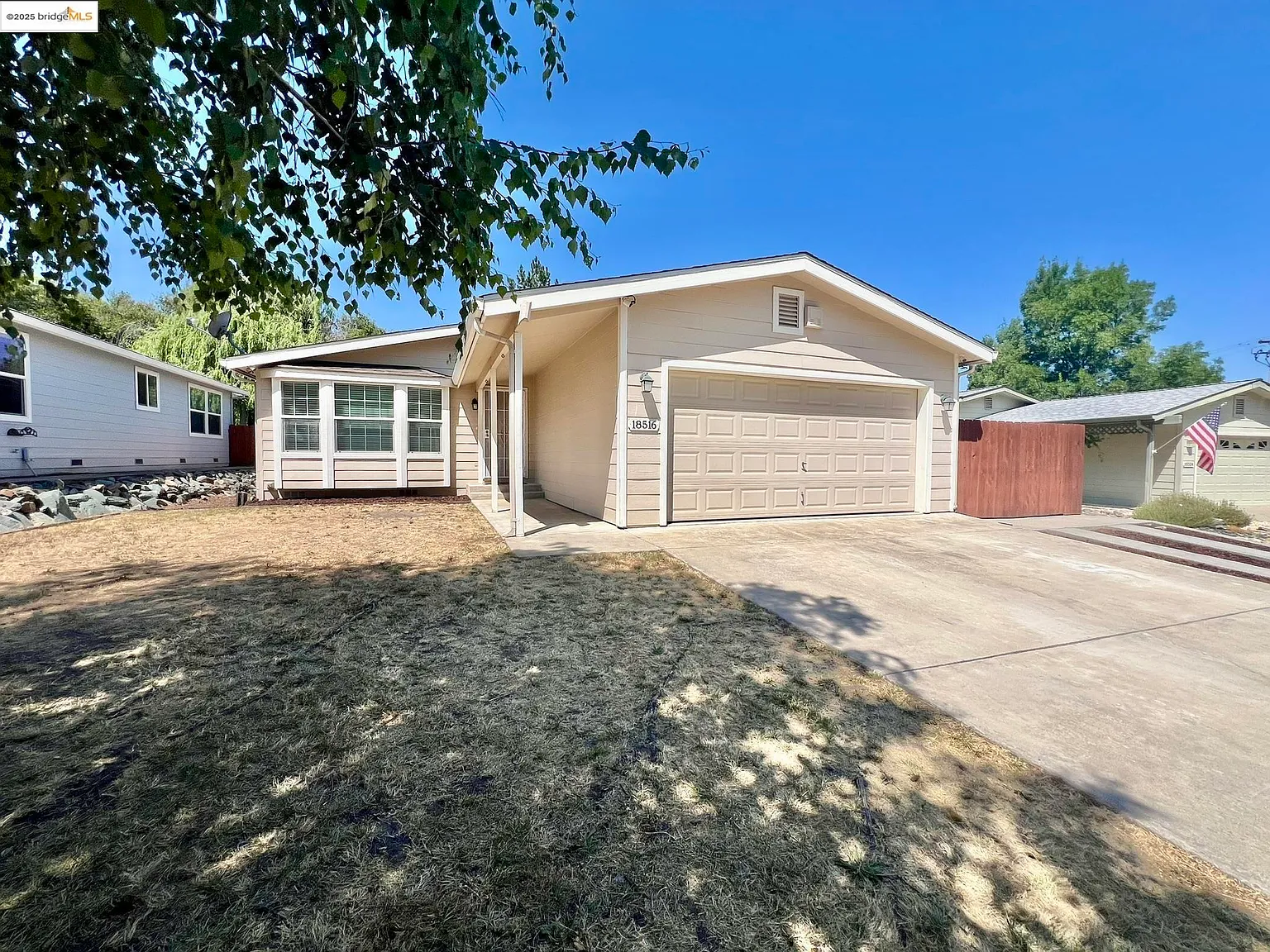 18516 Well House Dr photo 1