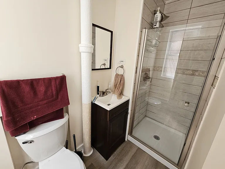 7328 N Honore St #1 — Photo 7