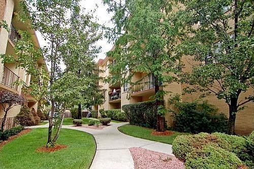 1st image of 6300 W Montrose Ave APT 304