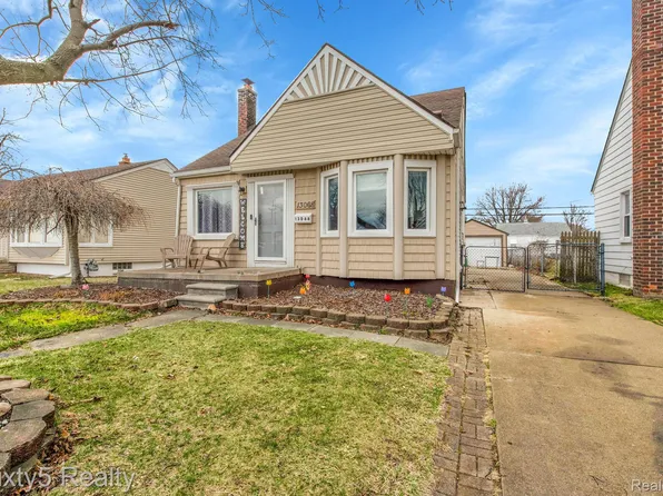 13068 Walnut St, Southgate, MI 48195