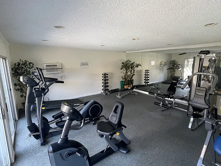 620 E Lexington Ave E #3 — Photo 4