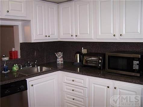 5th image of 4090 NW 42nd Ave APT 108