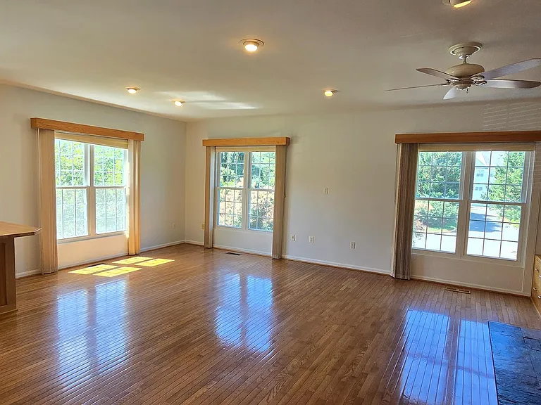 2545 Logan Wood Dr — Photo 7