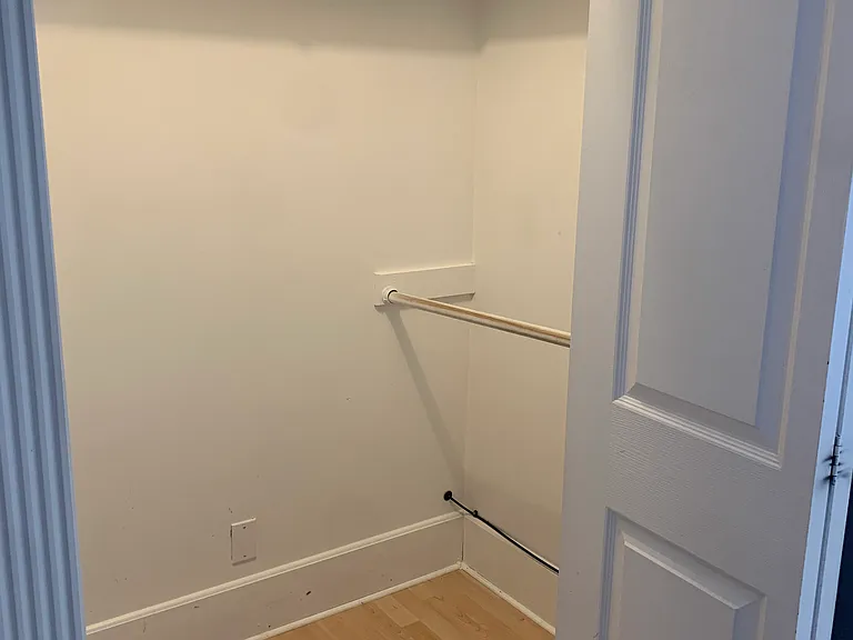 1128 E 3rd Ave — Photo 17