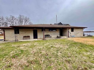 2922 Country Club Dr S, Rochester, IN 46975