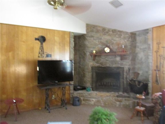 4th image of 3411 County Road 3120