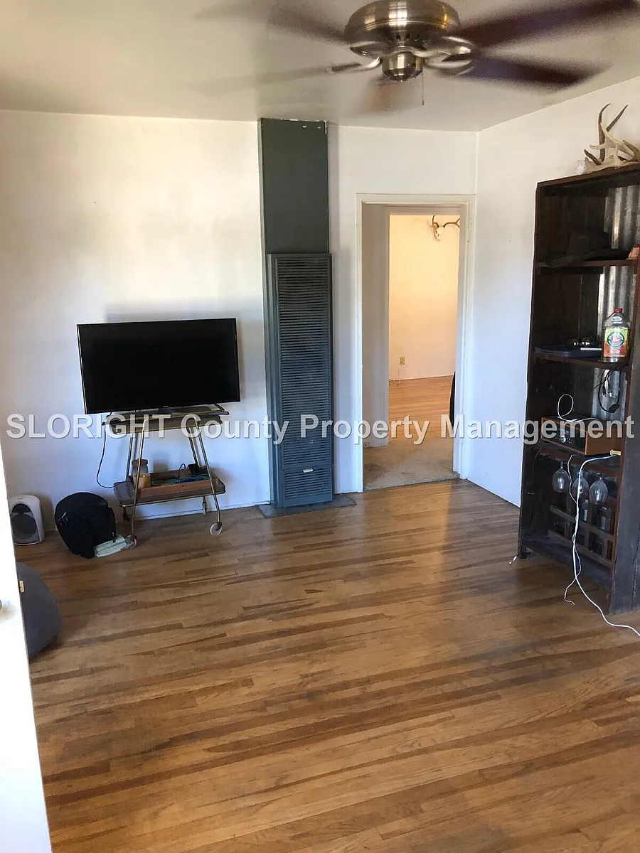 Building Photo - 434 11th St