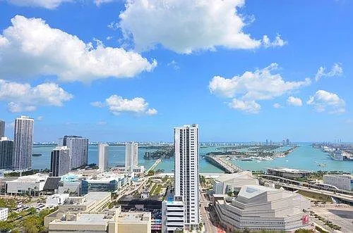 2 bed, 1000 sqft, $2,799 — Photo 1