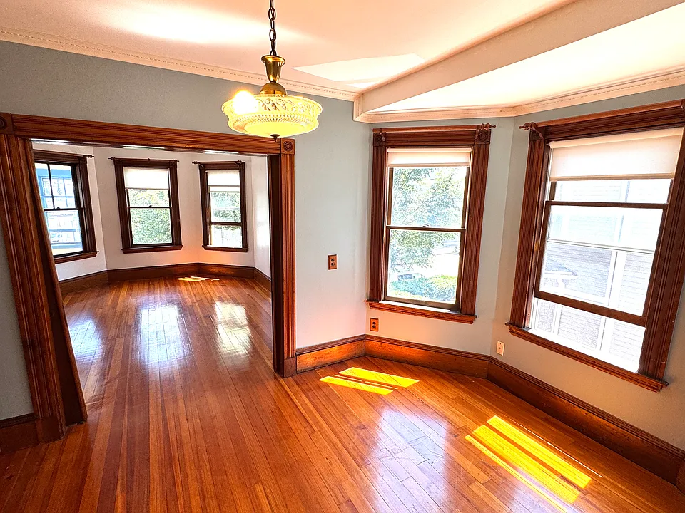 104 Hancock St