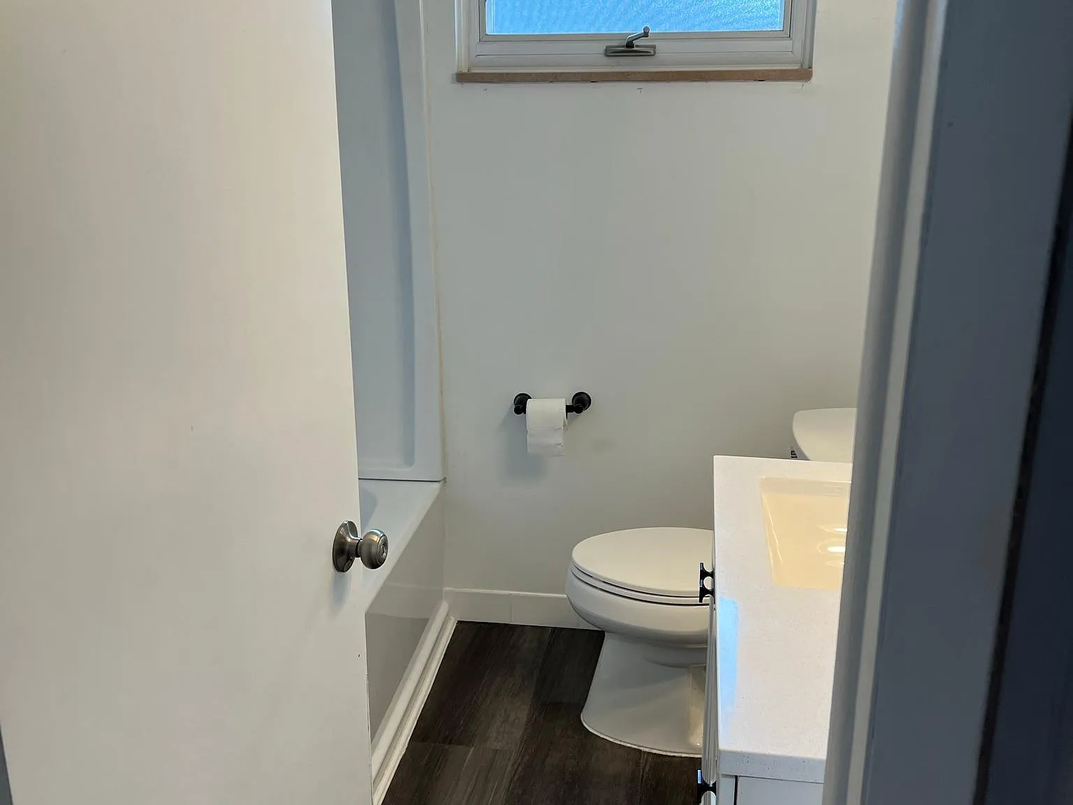3 bed, 1.5 bath, 1300 sqft, $1,950 — Photo 3