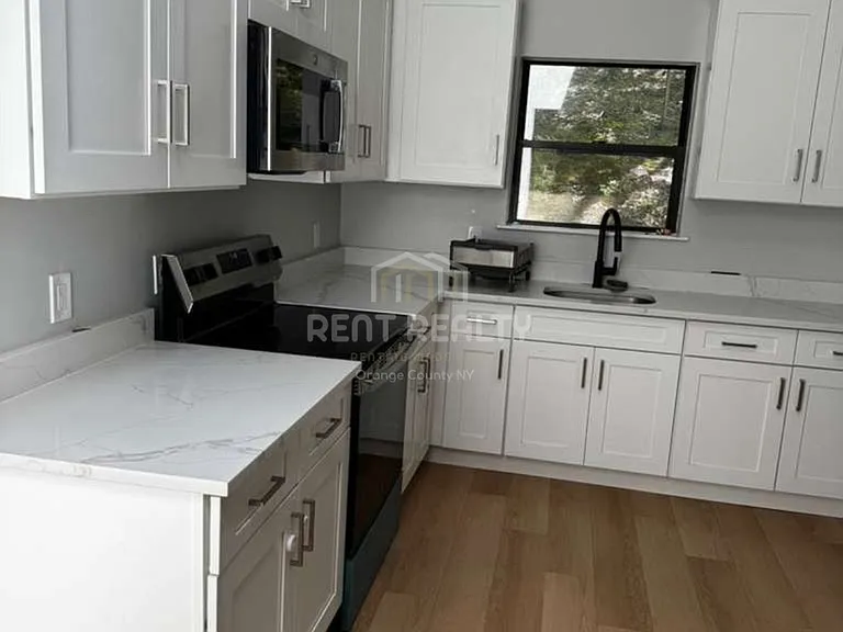 34 Cromwell Rd — Photo 6