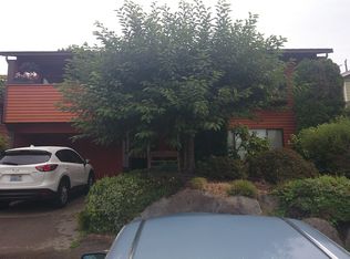 2134 48th Ave SW, Seattle, WA 98116