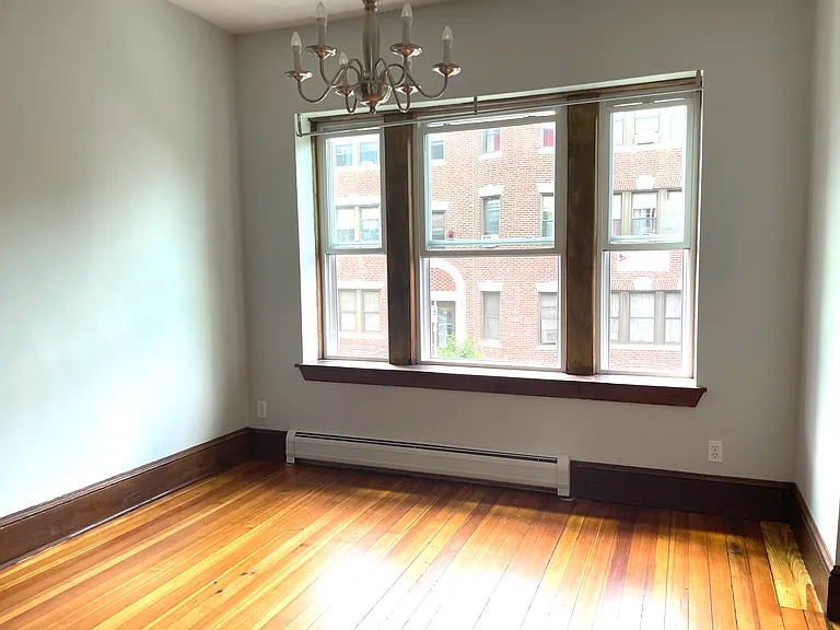 28 Montebello Rd #2 — Photo 12
