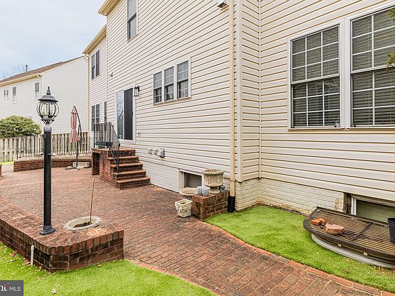 4th image of 6239 Willowfield Way