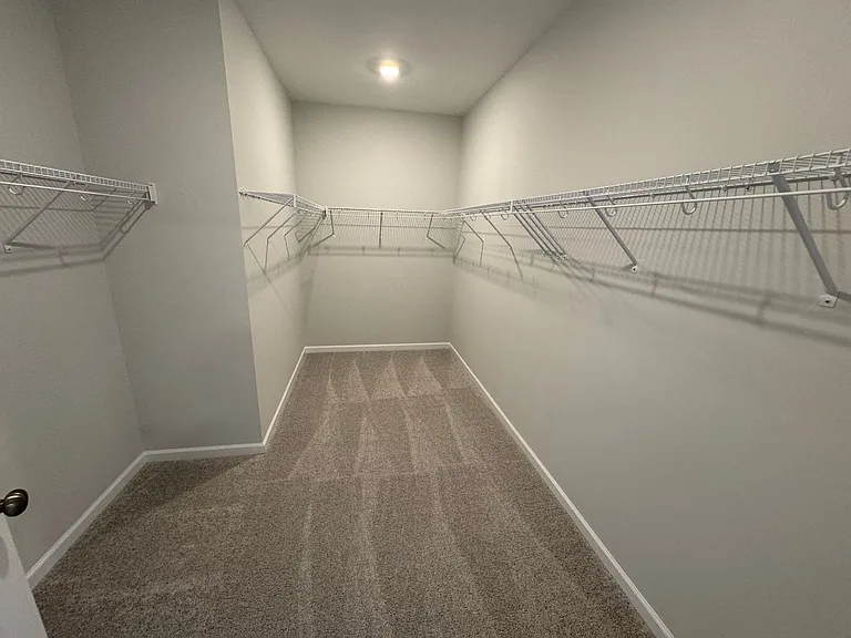 2422 Greshford Ln — Photo 18