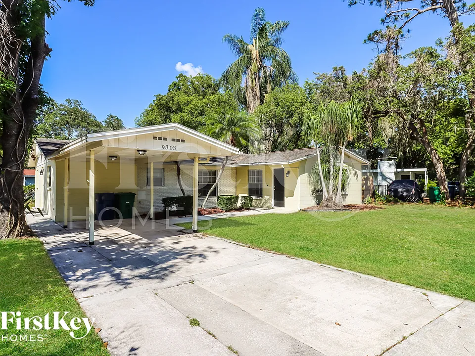 9303 N Edison Ave