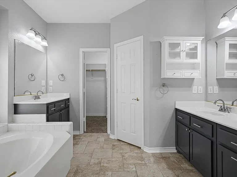 22-5020 Woodmeadow Dr -22_07172026