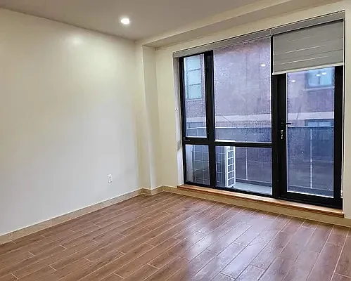 Rented by Chase Global M Realty LLC | media 9