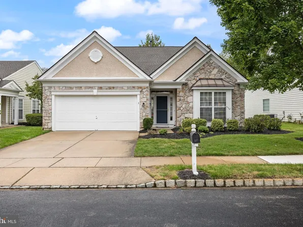 3 Festival Dr, Voorhees, NJ 08043