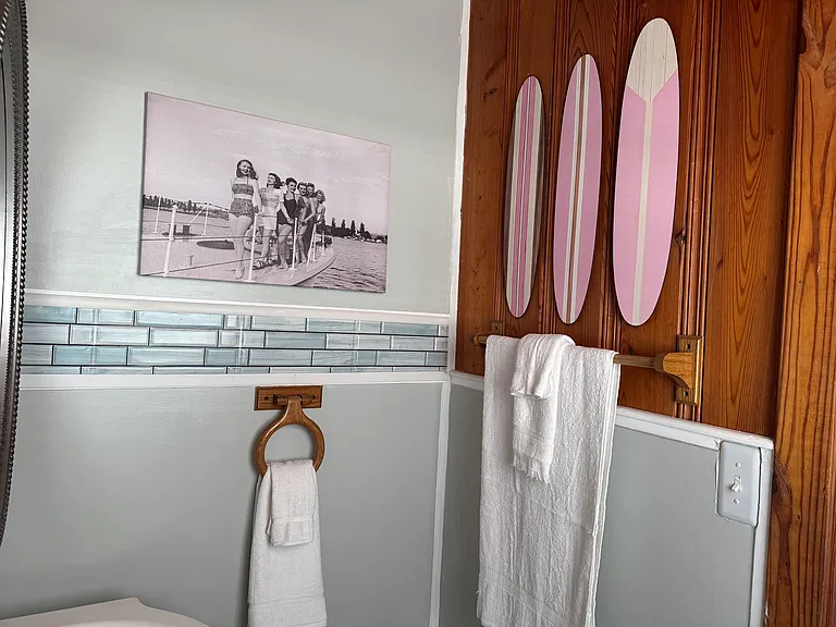 3624 W Beach Dr — Photo 10