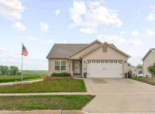 5125 Luke St, Cedar Falls, IA 50613