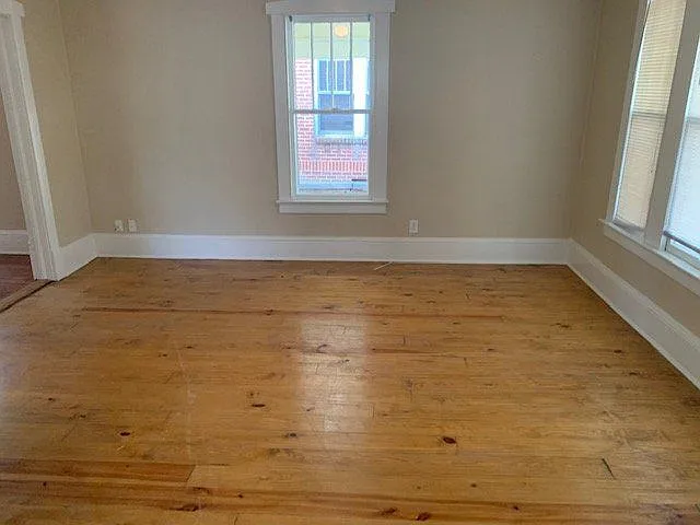 407 Biltmore St — Photo 8