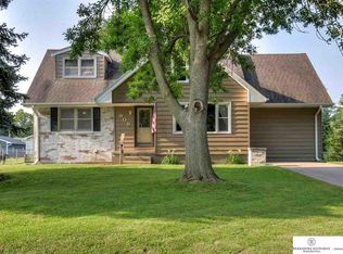 809 Adams St, Fort Calhoun, NE 68023