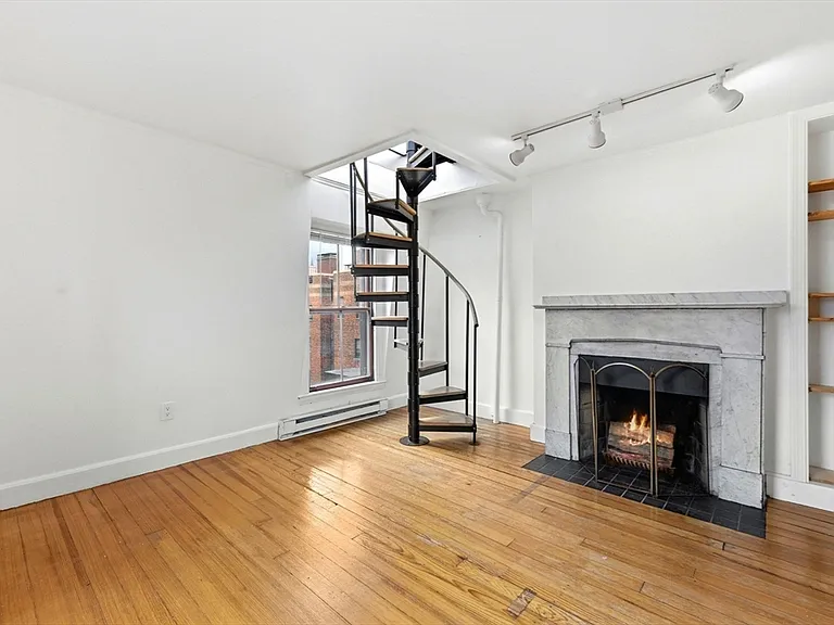 49 Brimmer St #9 — Photo 2