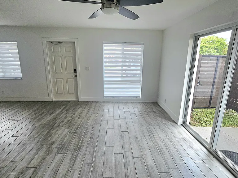 130 NW 57th St #130 — Photo 2