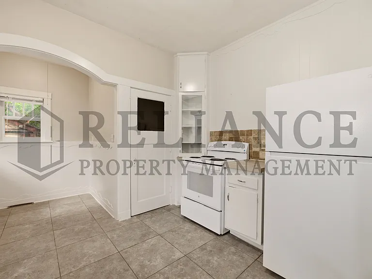 525 S Chautauqua Ave — Photo 31