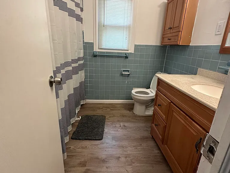 422 W Lake Ave — Photo 16