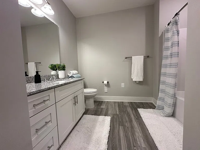 Pine Reserve Apartments — Photo 34